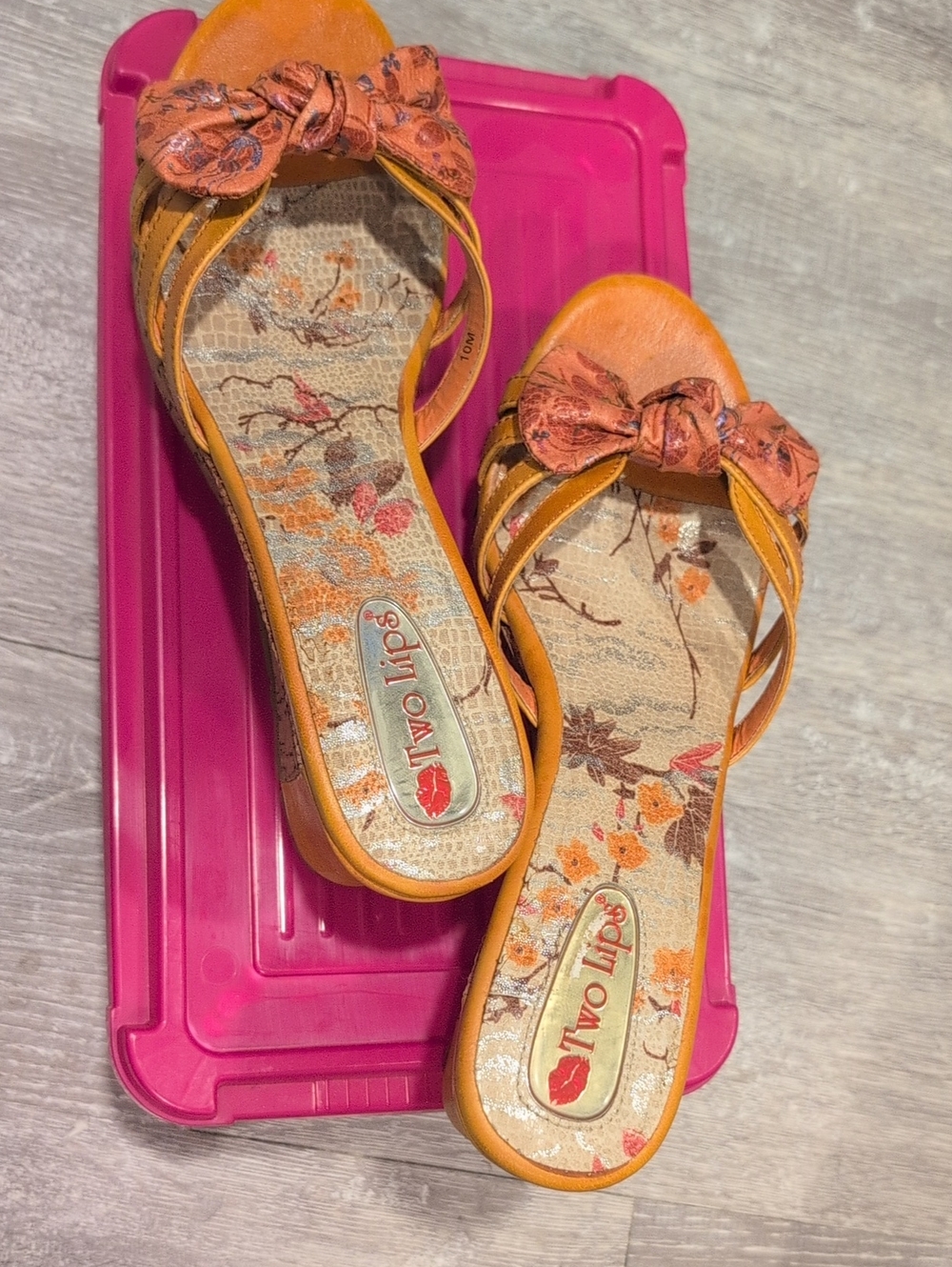Two Lips Orange Floral Bow Slide Sandals Size 10